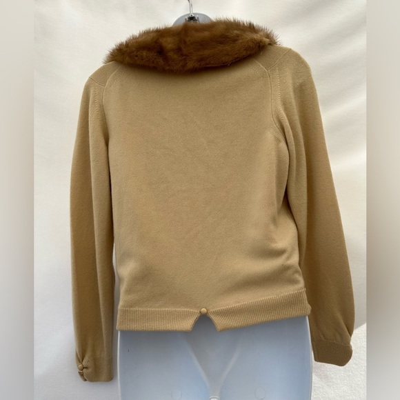 Vintage Robinson’sTan Cardigan with Faux Fur Collar #A2 - Picture 2 of 11